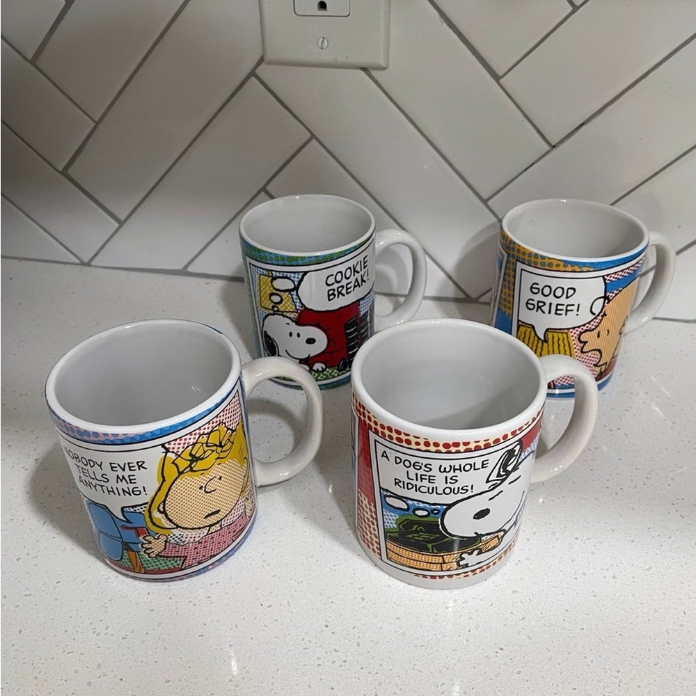 Peanuts Gibson Charlie Brown and Friends Comics Mug Collection